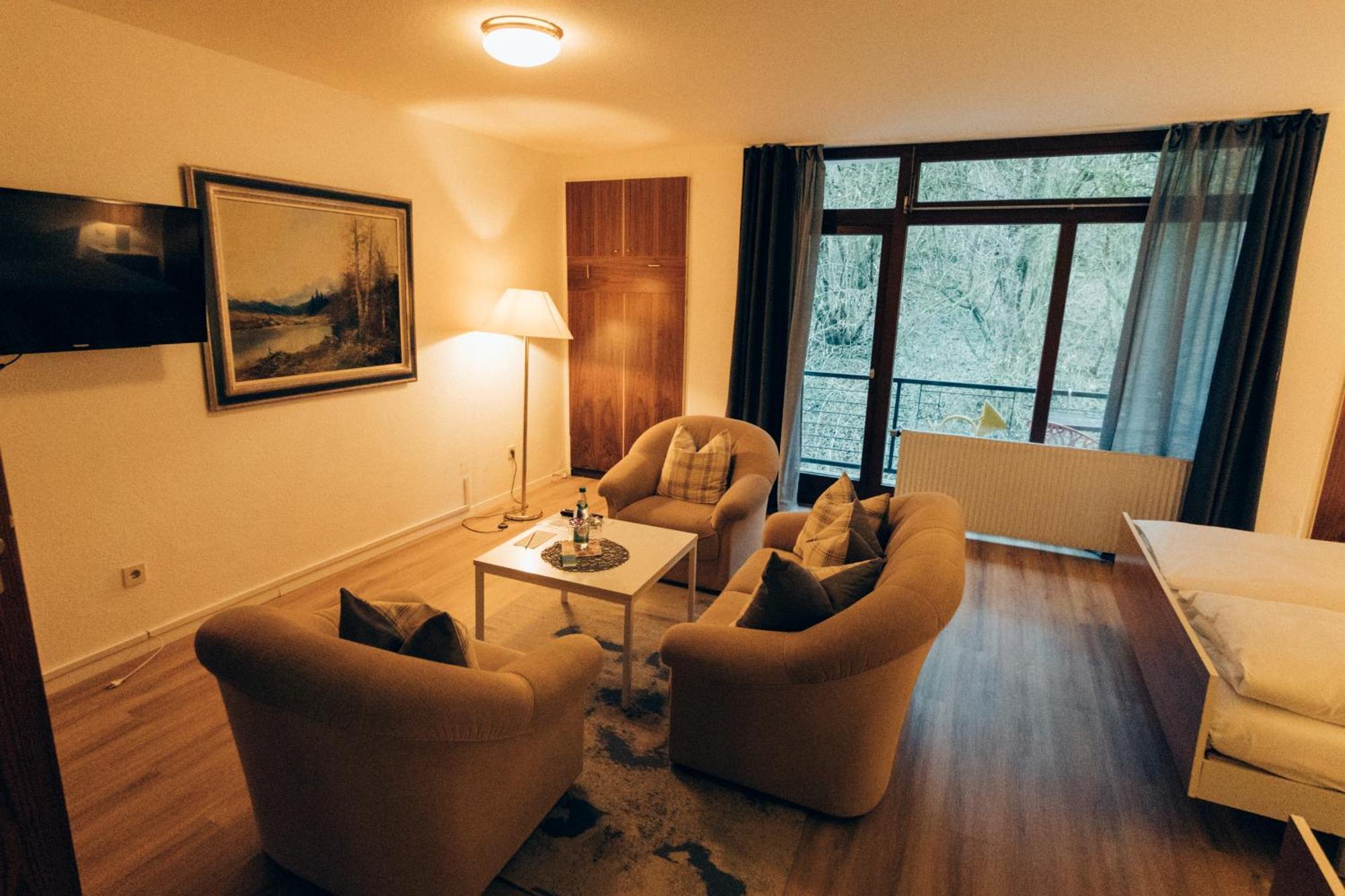 Gasthof Hotel Zur Post Egloffstein 외부 사진
