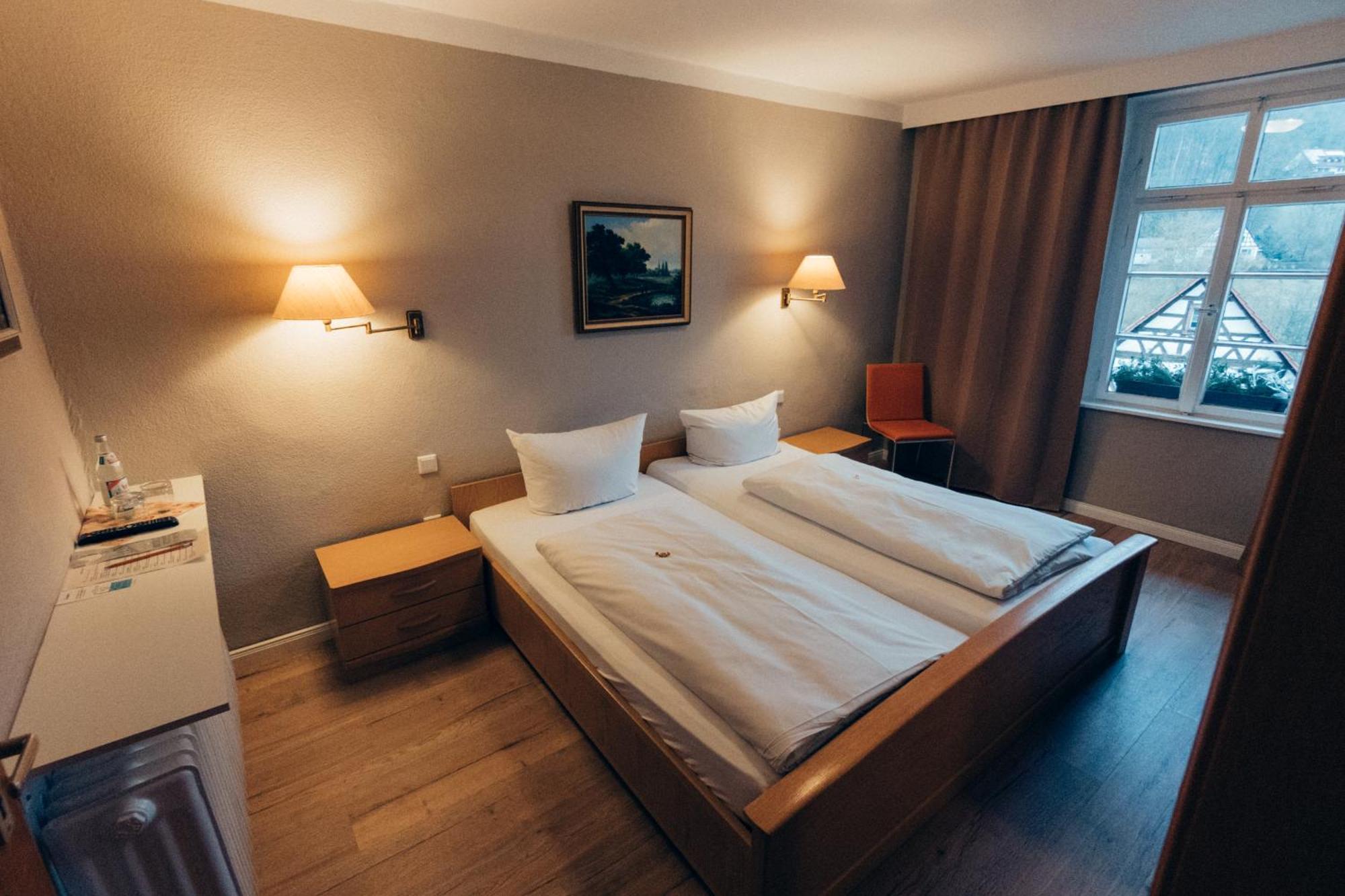 Gasthof Hotel Zur Post Egloffstein 외부 사진